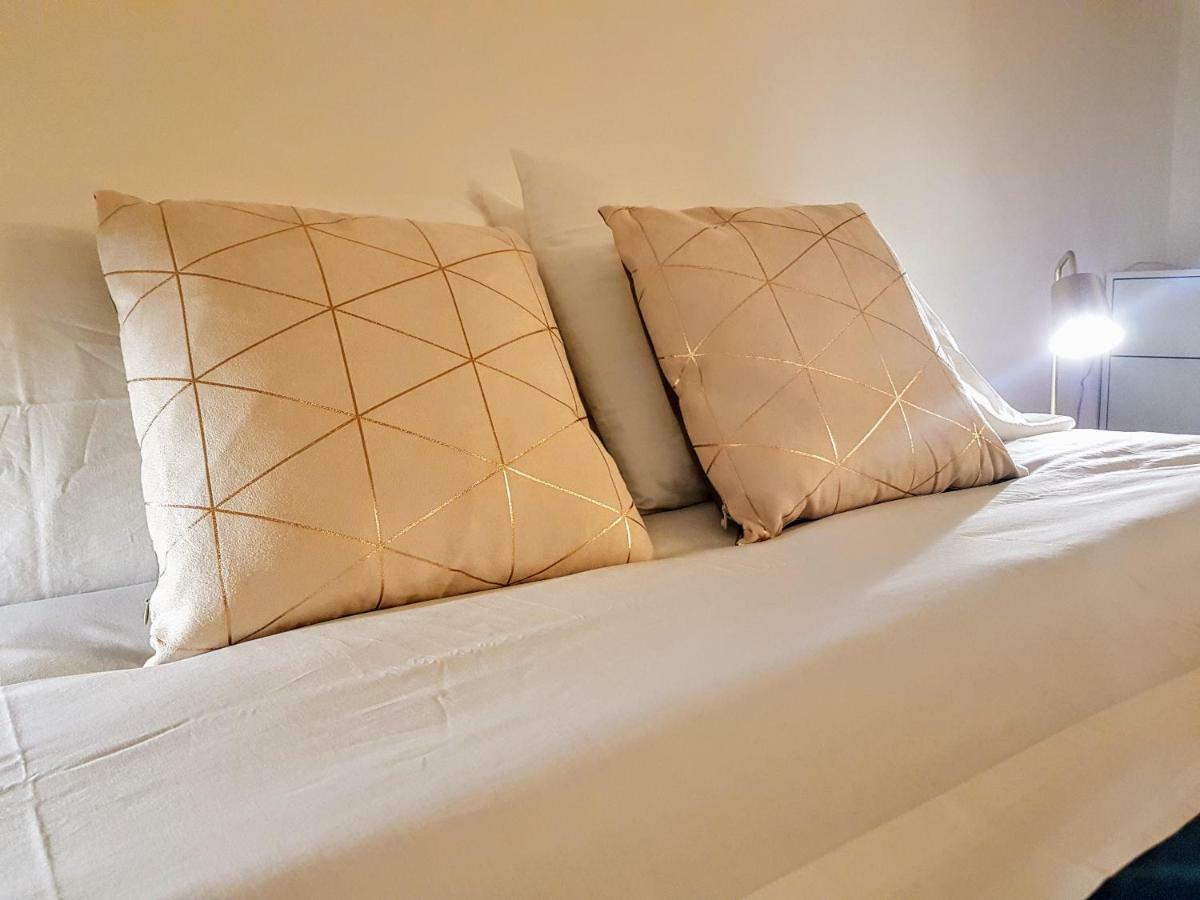 Piazza Martiri Apartment カリアリ エクステリア 写真